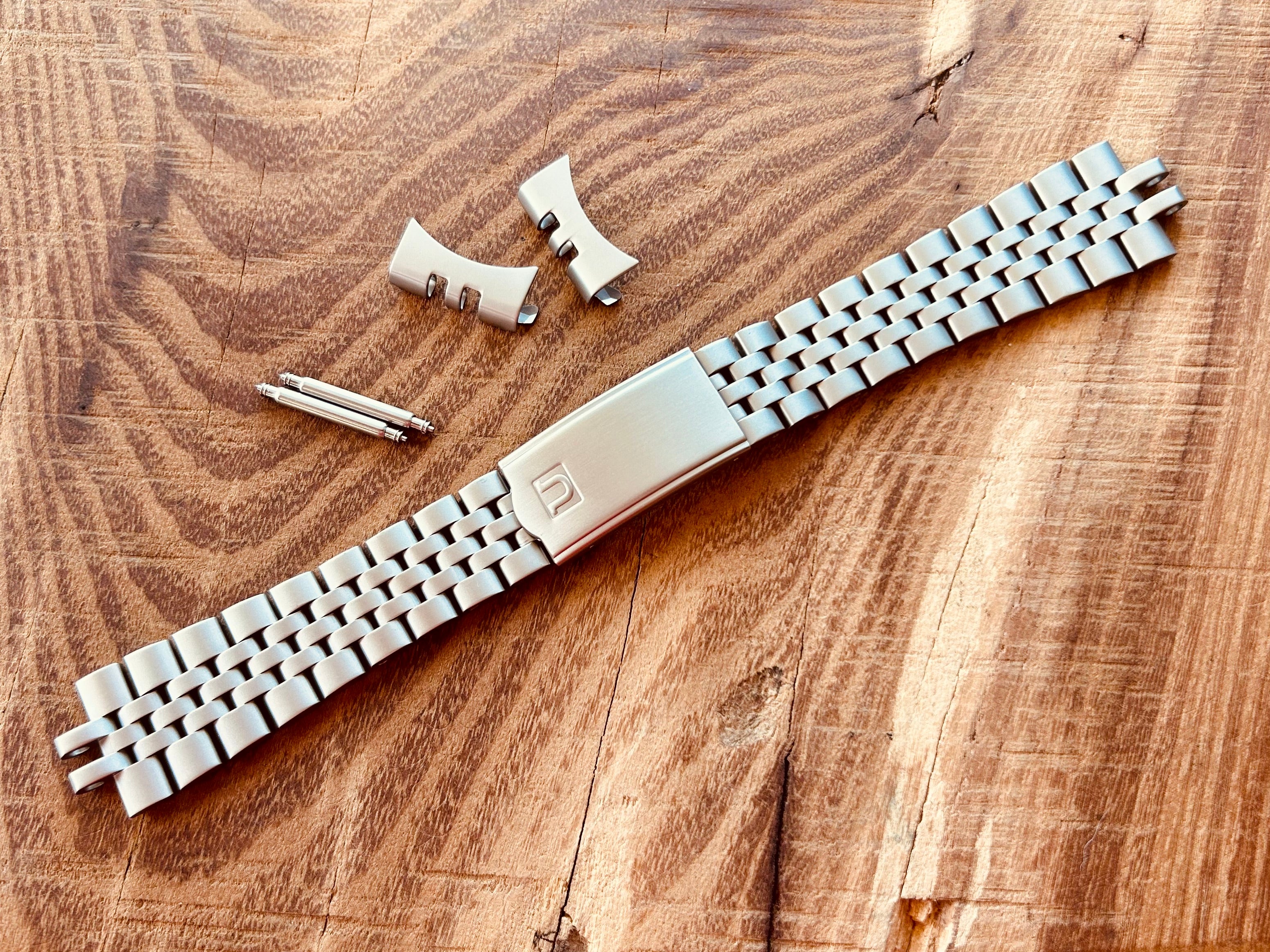 RNS Hamilton Uncle Straps