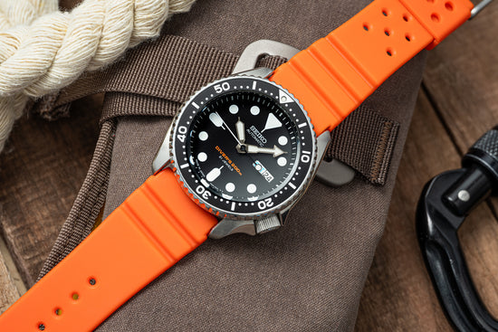 Orange - The Classic GL831 Rubber Diver Strap (20/22mm)
