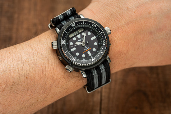 Shadow Bond - Ribbed Nylon Strap (20/22mm)
