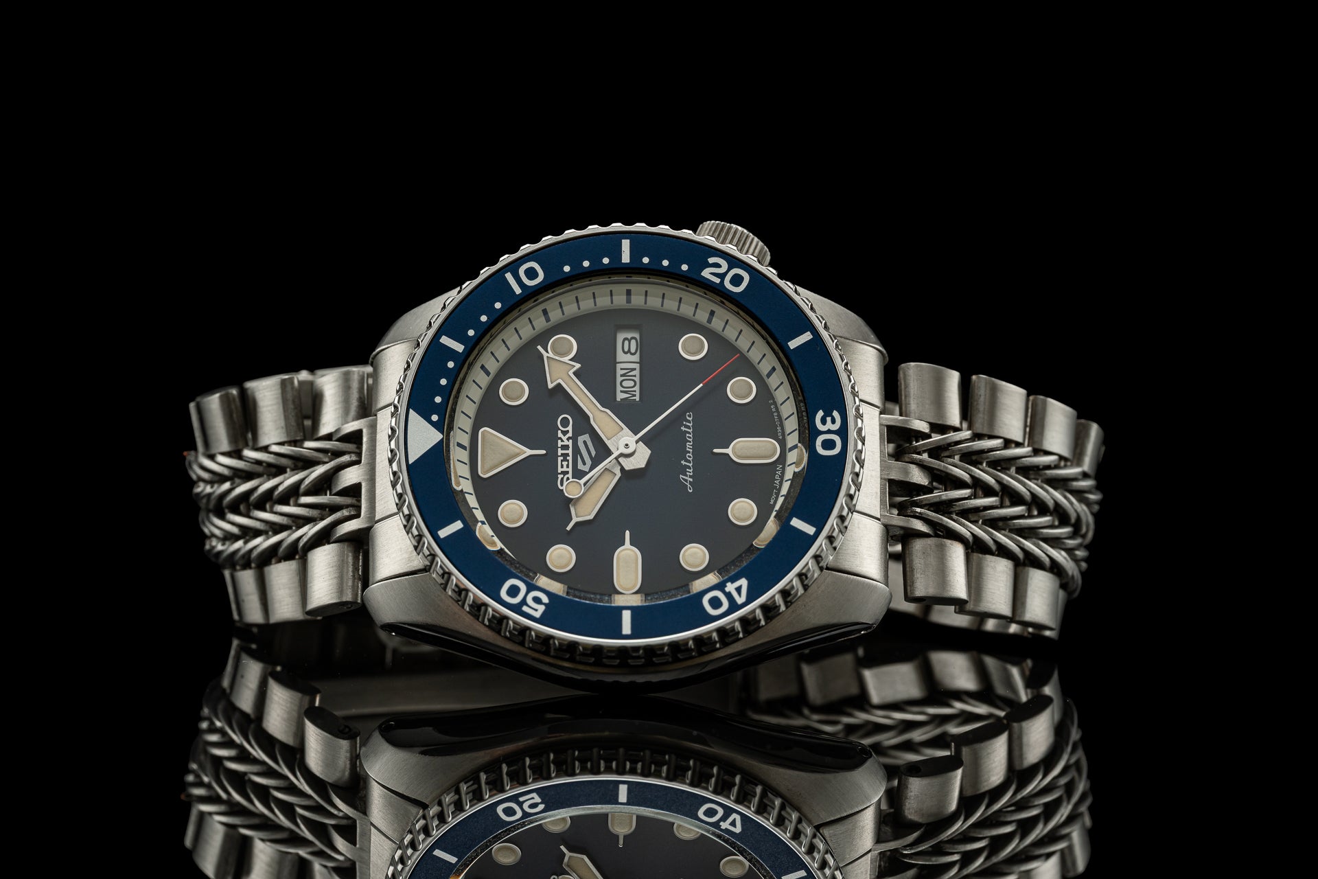 50ミリワイトレ Razor-Wire Bracelet (Seiko SRPD 5KX/SSK GMT) – Uncle Straps
