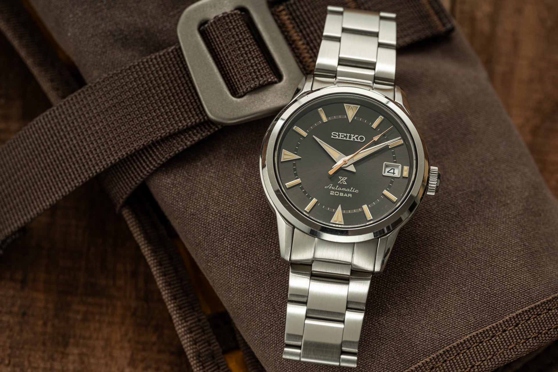 Senator Bracelet (Seiko 19mm Alpinist) – Uncle Straps