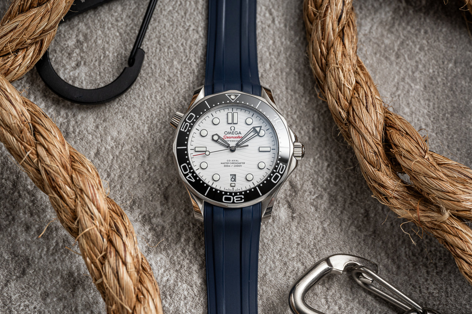 Navy Blue Omega Seamaster 300m Curved FKM Rubber Strap – Uncle