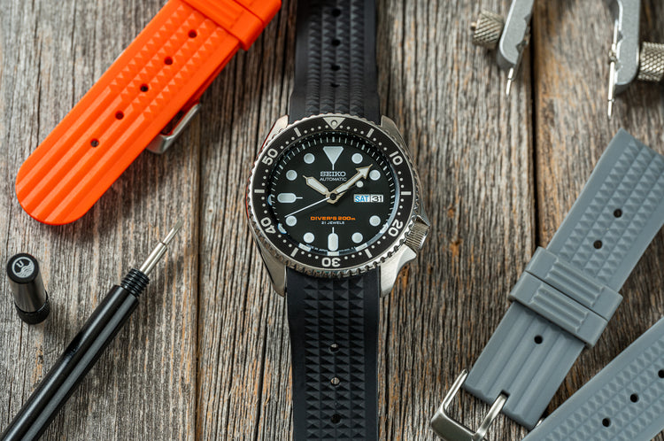 Black Custom Curved Waffle Strap (SKX007, SRPD