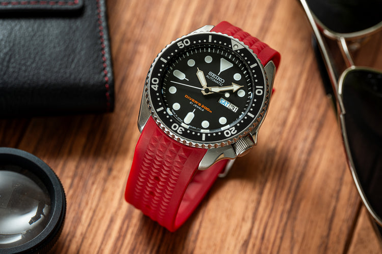 Red Custom Curved Waffle Strap (SKX007, SRPD