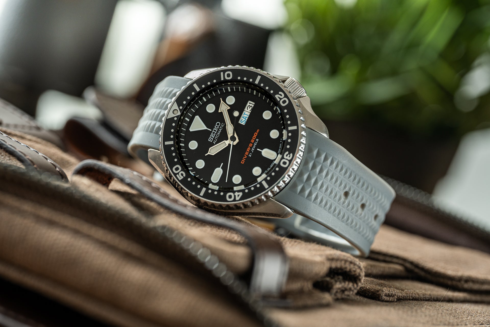 Grey Custom Curved Waffle Strap (SKX007)