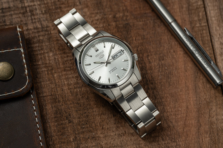 Senator Bracelet (Seiko SNKL) – Uncle Straps