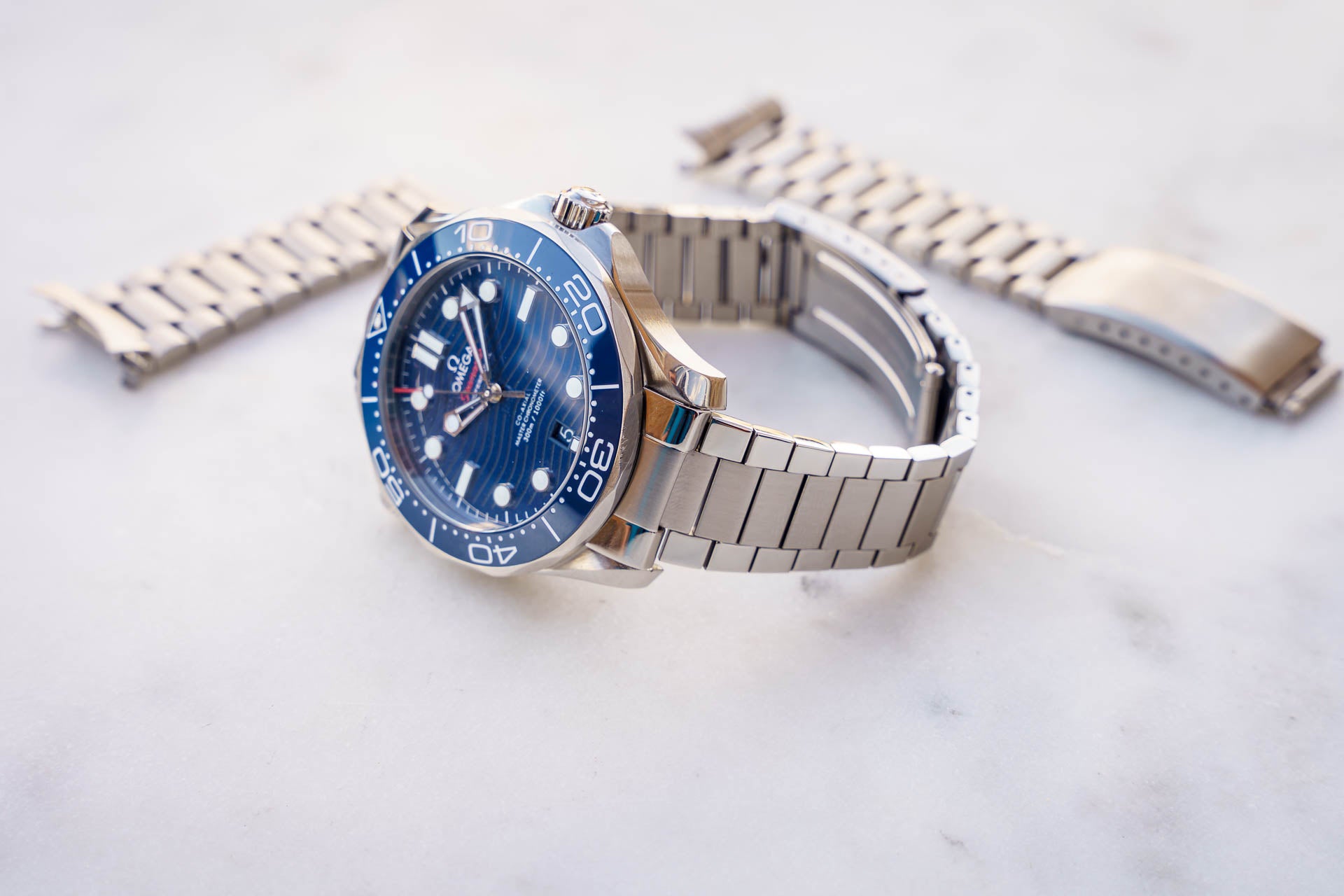 2254.5 Bracelet on a Seamaster Pro 212.30.41.61.01.001? | WatchUSeek Watch  Forums