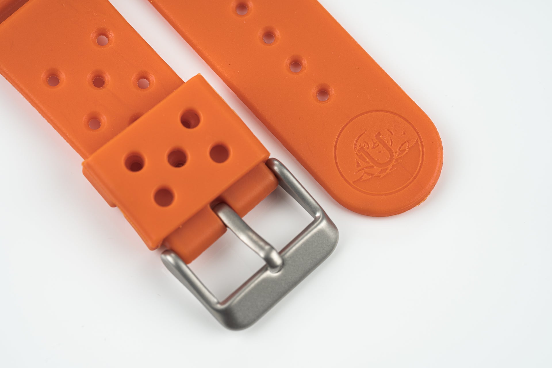 Orange - The Classic GL-831 Rubber Diver Strap (20/22mm)