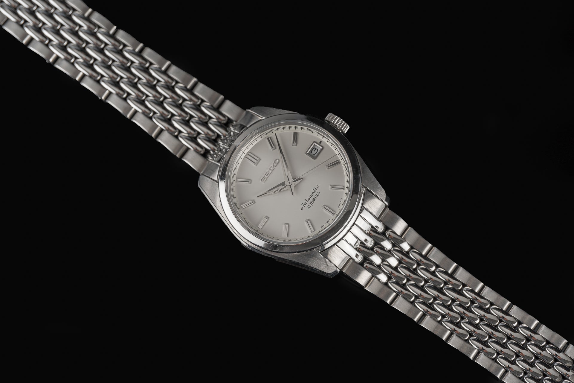 Seiko sarb jubilee on sale bracelet