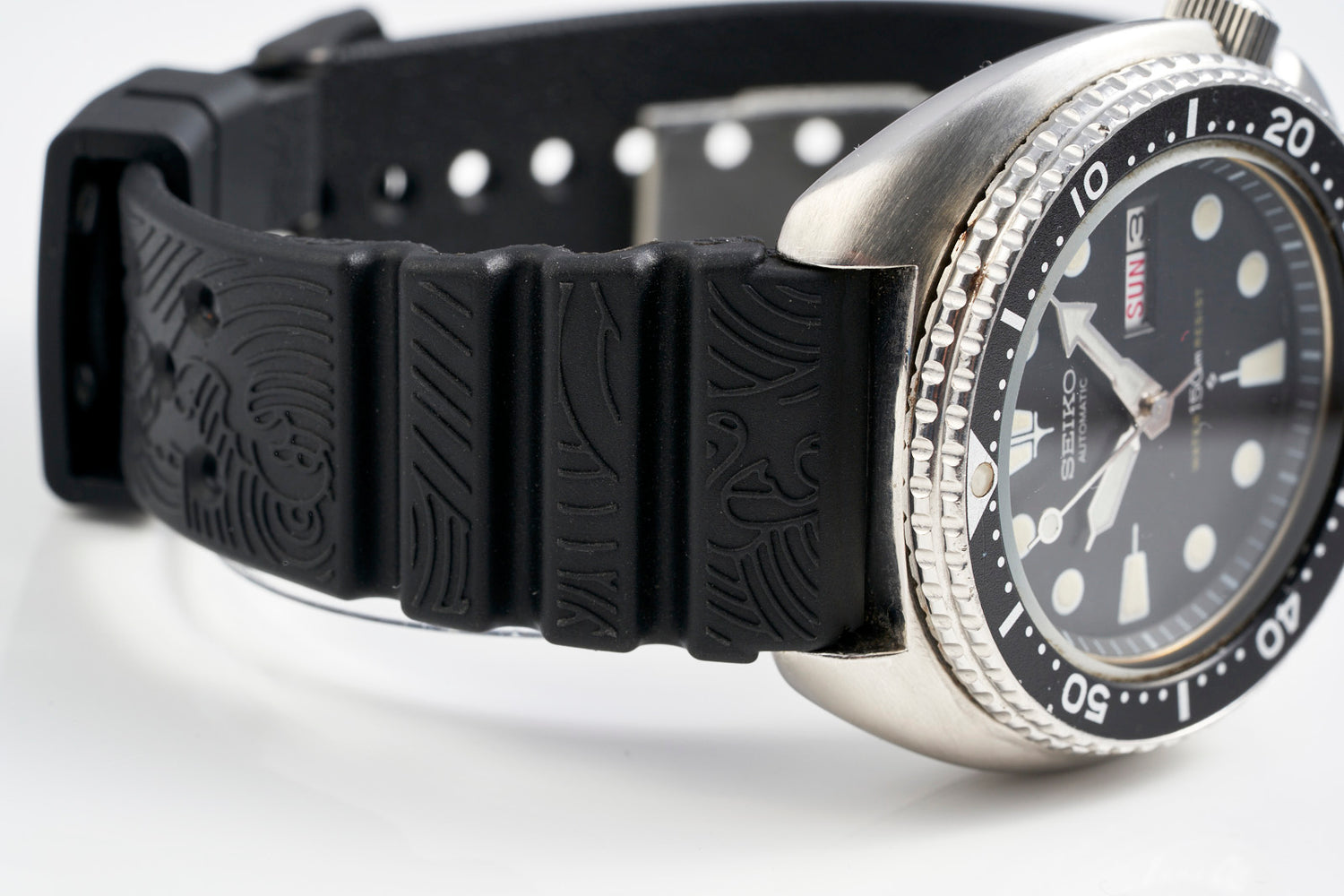 Black Uncle Straps "Irezumi" Tattoo GL-831 rubber watch strap on the Seiko 6309