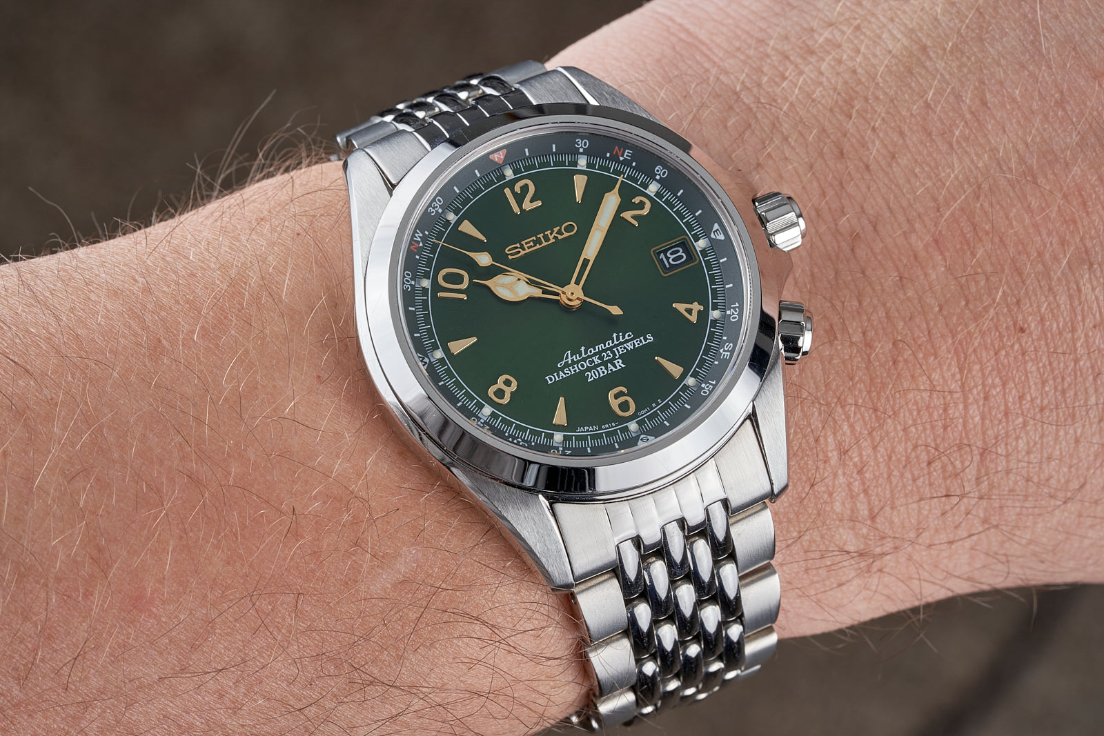 Seiko alpinist 2024 metal strap